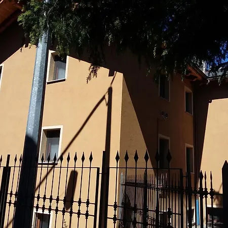 Casa Vacanze Di Andrea * Аоста