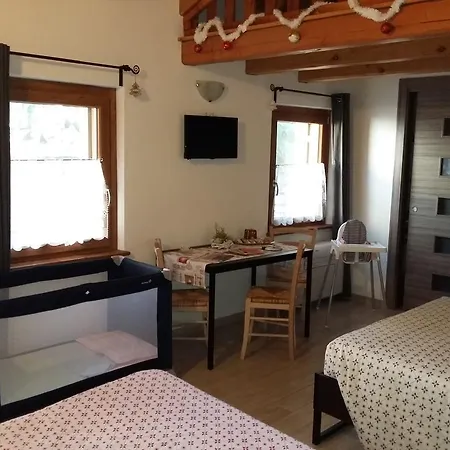 Casa Vacanze Di Andrea Аоста