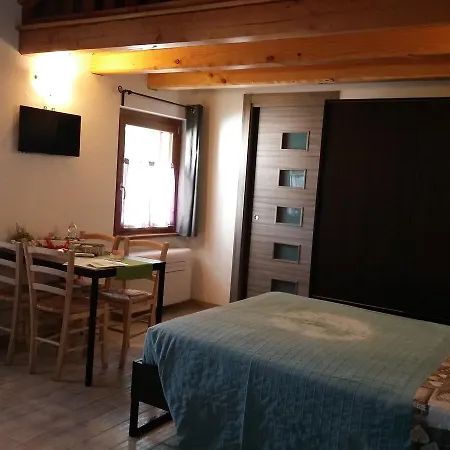 Casa Vacanze Di Andrea Аоста